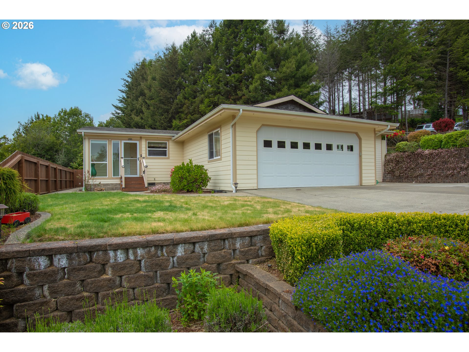 1710 Kristi Loop Lakeside, OR 97449 - Photo 3 of 48