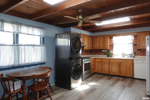 $120,000 | 1450 Bridge Avenue, Galesburg, IL 61401