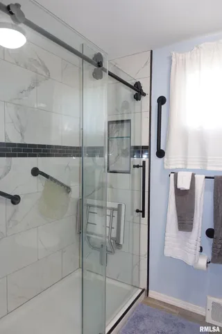 $120,000 | 1450 Bridge Avenue, Galesburg, IL 61401