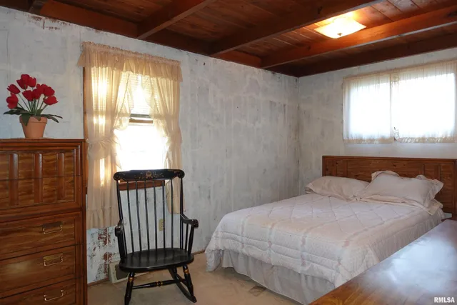 $120,000 | 1450 Bridge Avenue, Galesburg, IL 61401