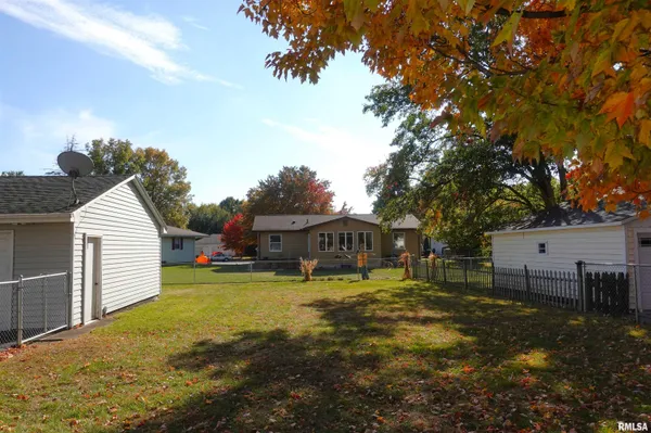 $108,500 | 1450 Bridge Avenue, Galesburg, IL 61401