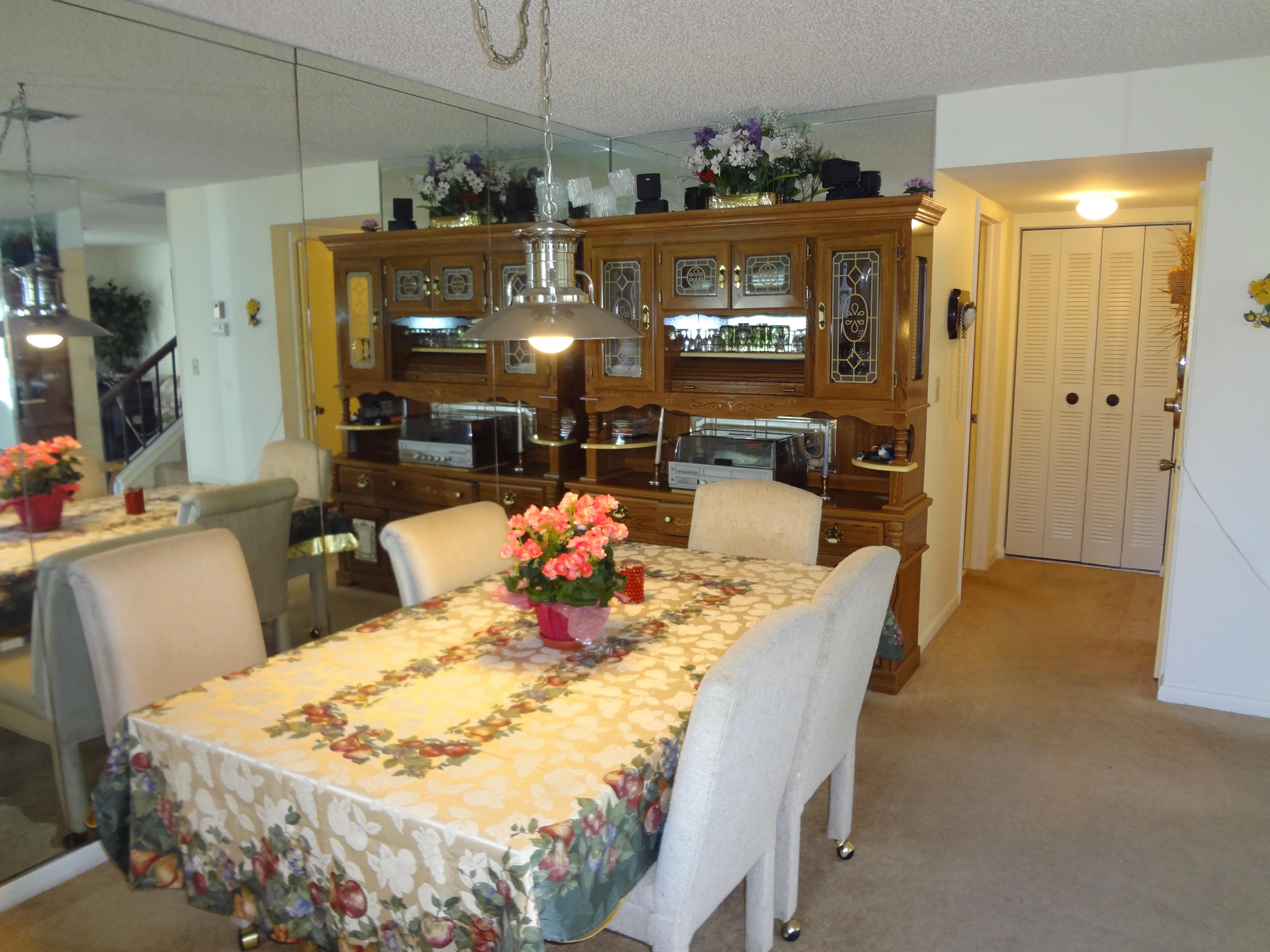 717 Highway 1, Unit 911 Jupiter, FL 33477 - Photo 6 of 9 Dining Room