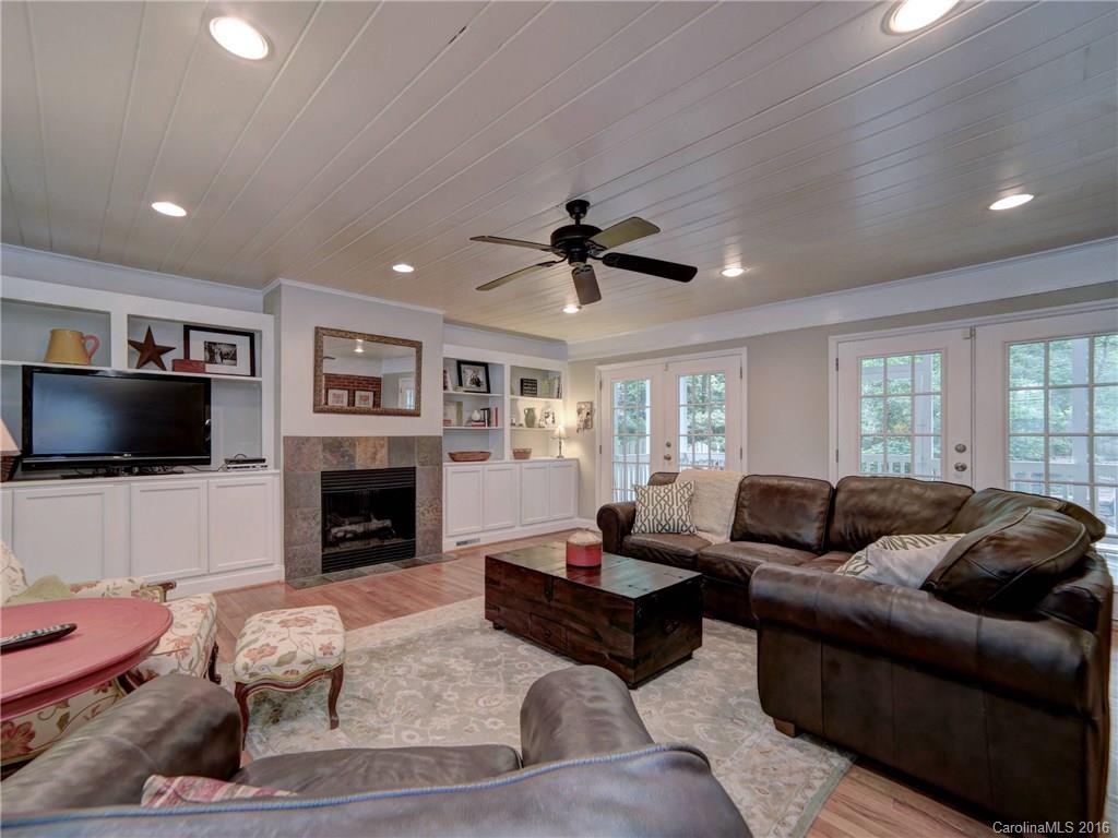 5543 Robinhood Road Charlotte, NC 28211 - Photo 4 of 24 Gallery Image 4
