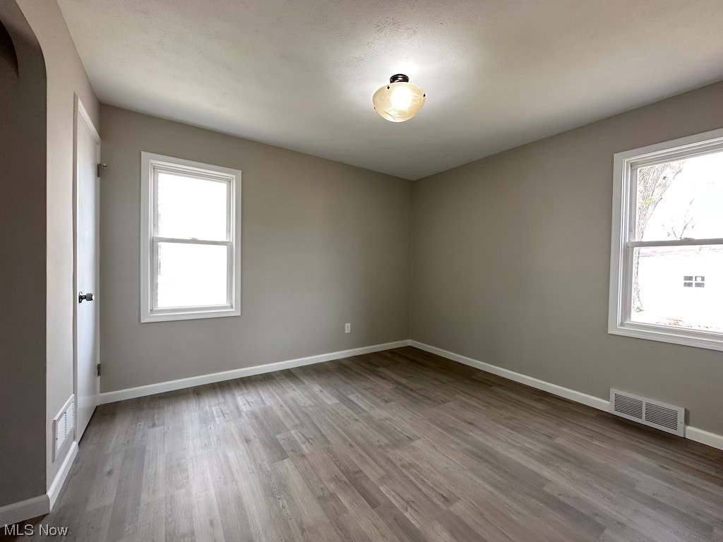 4402 Redfern Road Parma, OH 44134 - Photo 16 of 35