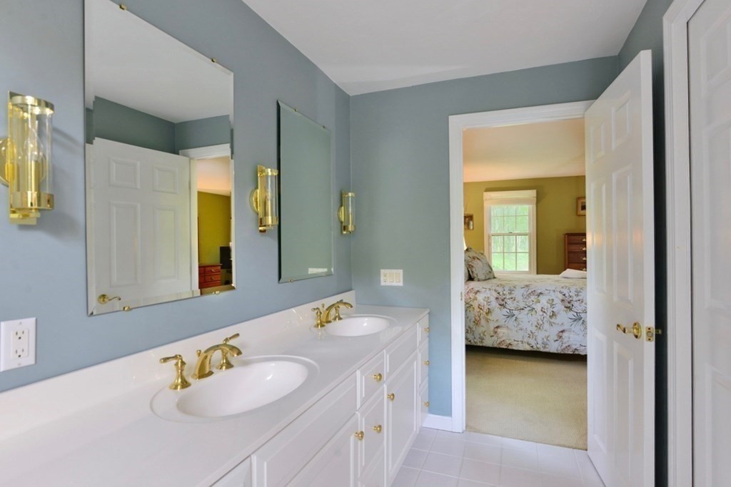 26 Spy Glass Hill Road Barnstable, MA 02675 - Photo 23 of 42 Gallery Image 23