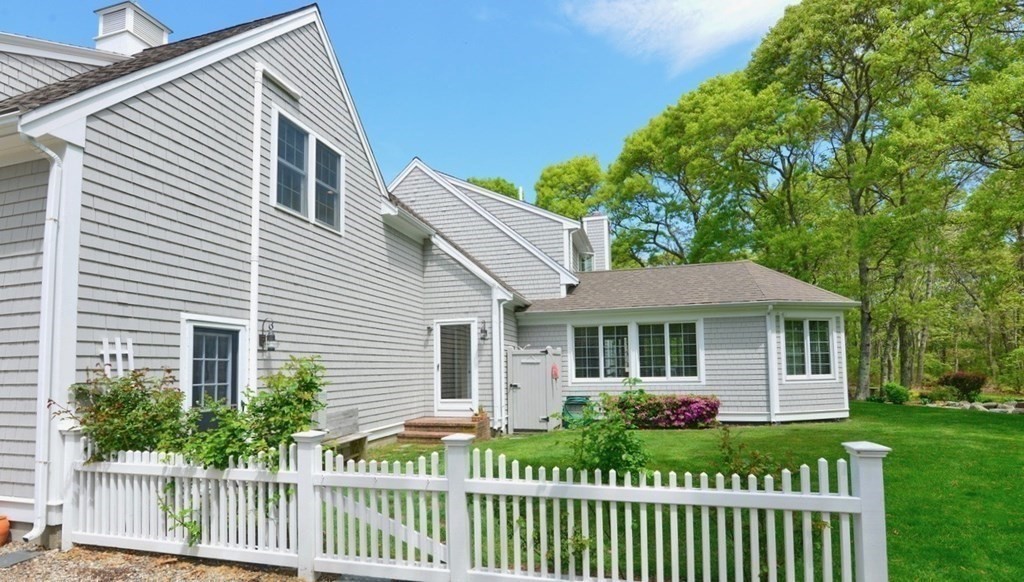 26 Spy Glass Hill Road Barnstable, MA 02675 - Photo 6 of 42 Gallery Image 6
