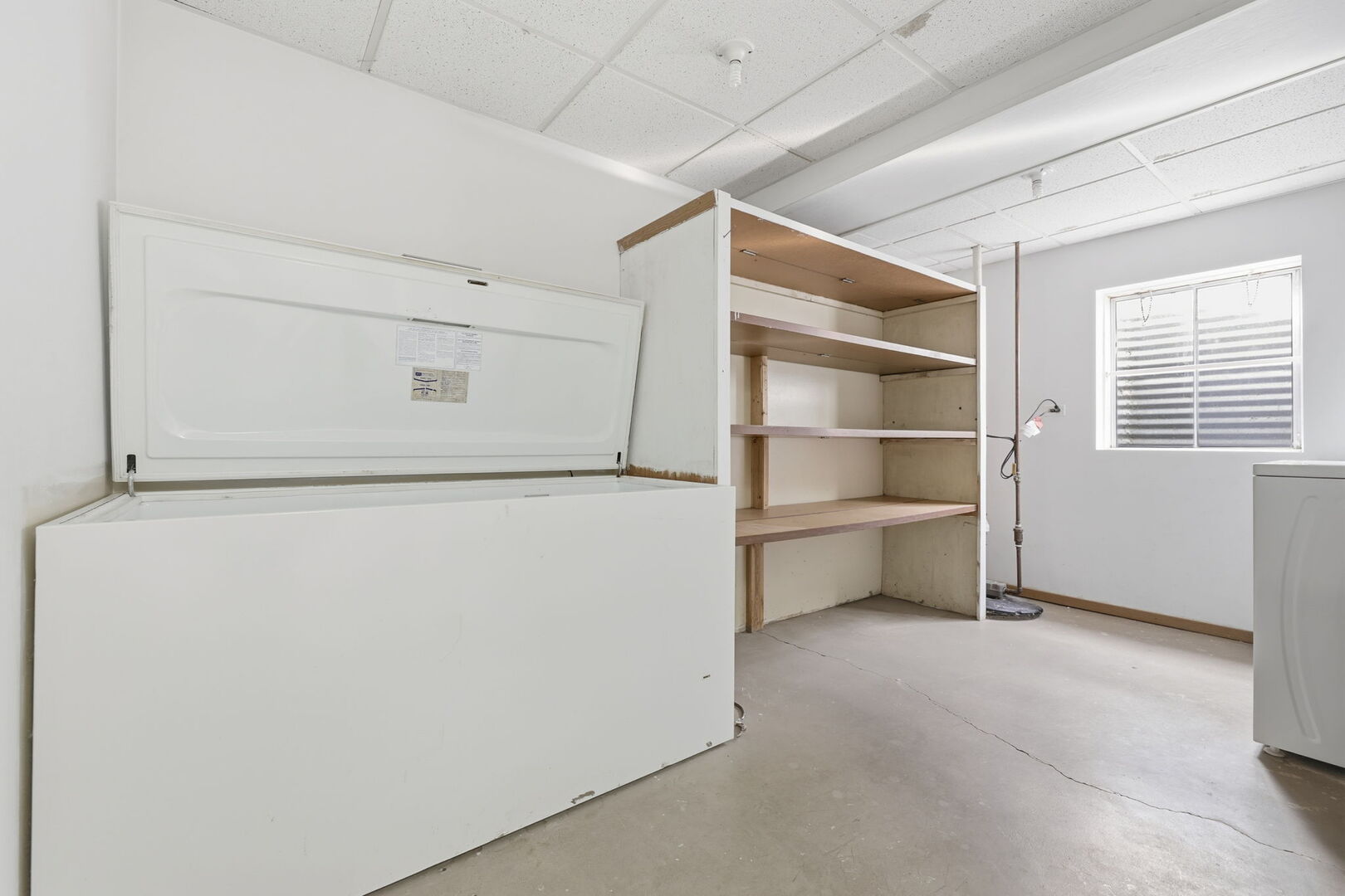 69 Alice Lane Algonquin, IL 60102 - Photo 12 of 14 a view of an empty room