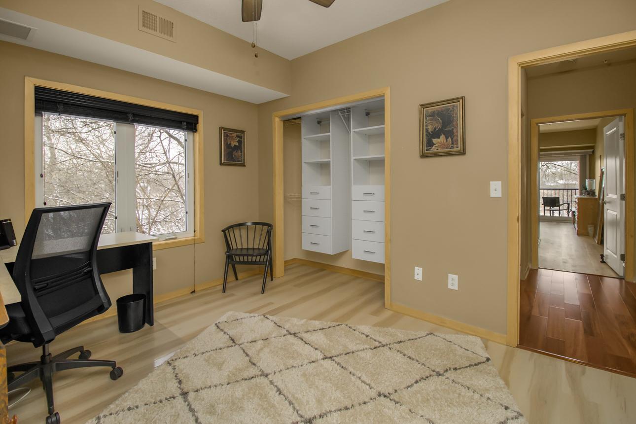 10806 South Shore Drive, Unit 109 Plymouth, MN 55441 - Photo 15 of 32