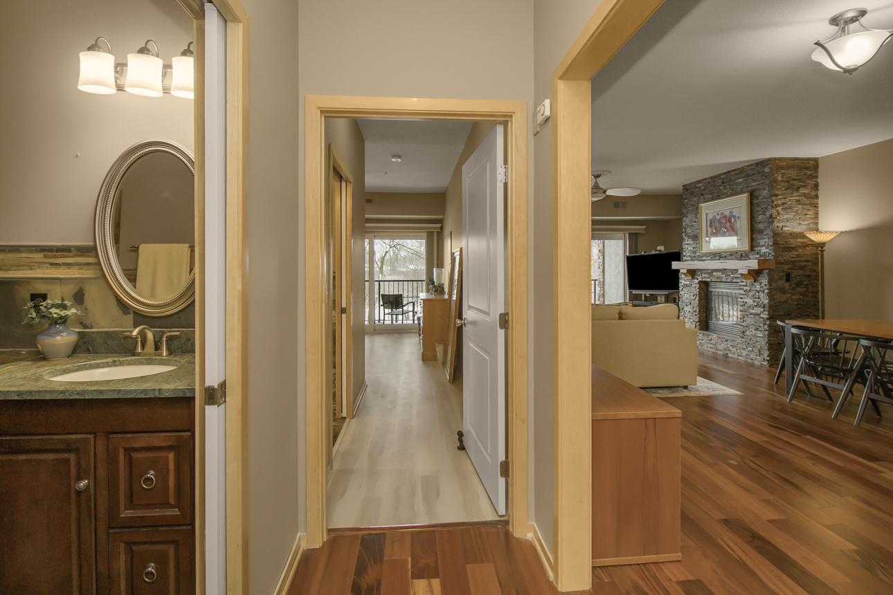 10806 South Shore Drive, Unit 109 Plymouth, MN 55441 - Photo 16 of 32