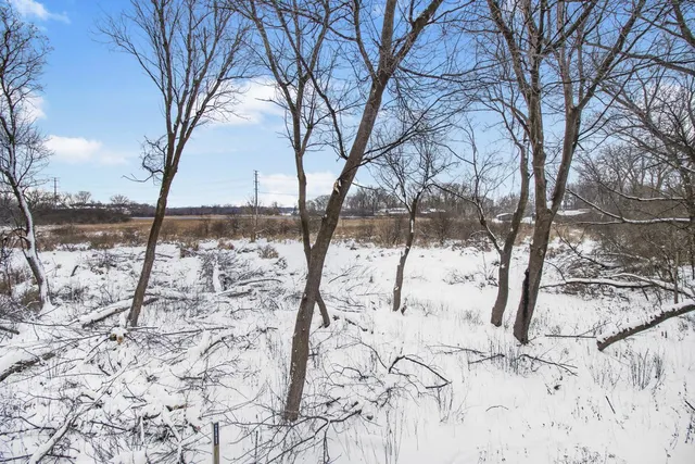 $300,000 | 10806 South Shore Drive, Unit 109, Plymouth, MN 55441