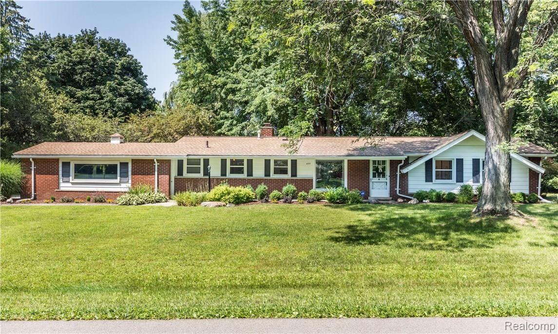 455 Donegal Drive Rochester, MI 48309 - Photo 2 of 34 455 Donegal-1.jpg