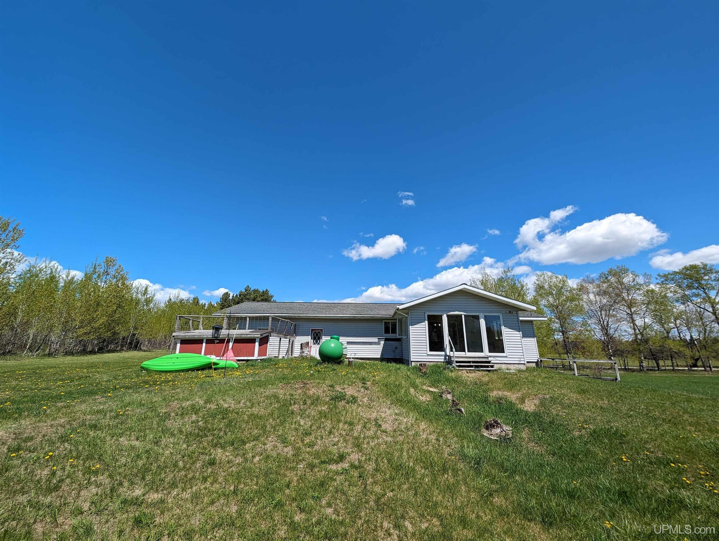 8071 W Freeman Road Manistique, MI 49854 - Photo 17 of 20