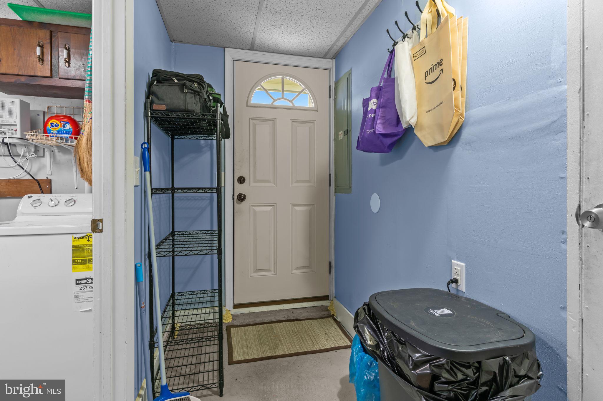 17 Middle Road Levittown, PA 19056 - Photo 17 of 22 a bathroom with a sink and a mirror