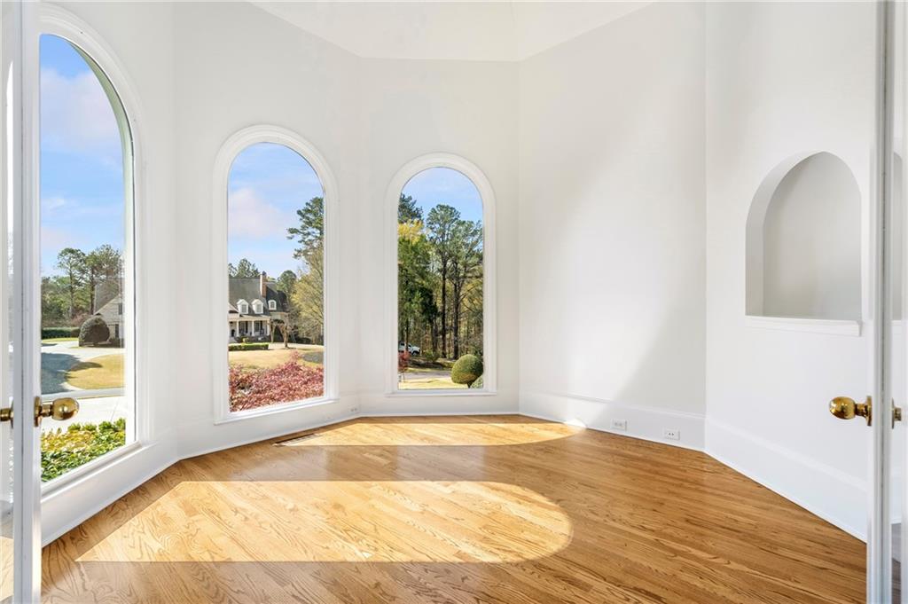 10610 Montclair Way Duluth, GA 30097 - Photo 15 of 85