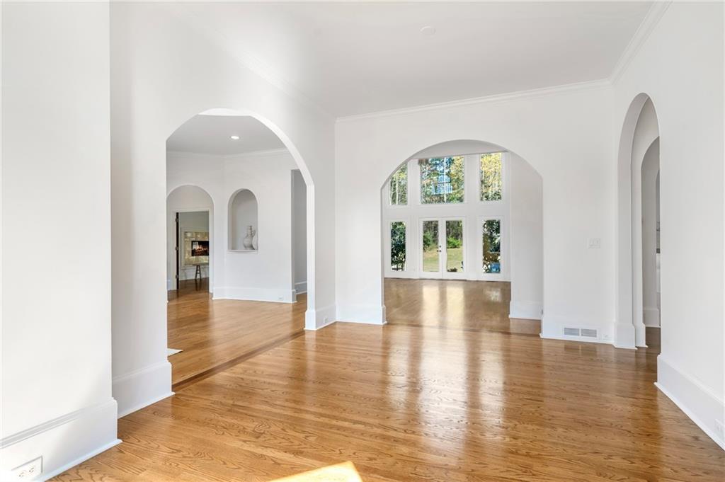 10610 Montclair Way Duluth, GA 30097 - Photo 16 of 85