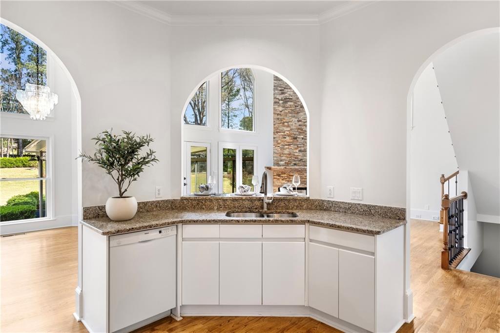 10610 Montclair Way Duluth, GA 30097 - Photo 34 of 85