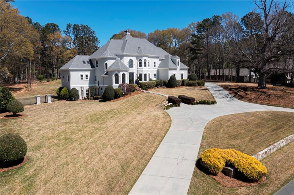 10610 Montclair Way Duluth, GA 30097 - Photo 6 of 85