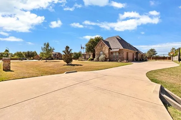 $769,900 | 12901 Smokey Ranch Drive, Fort Worth, TX 76052