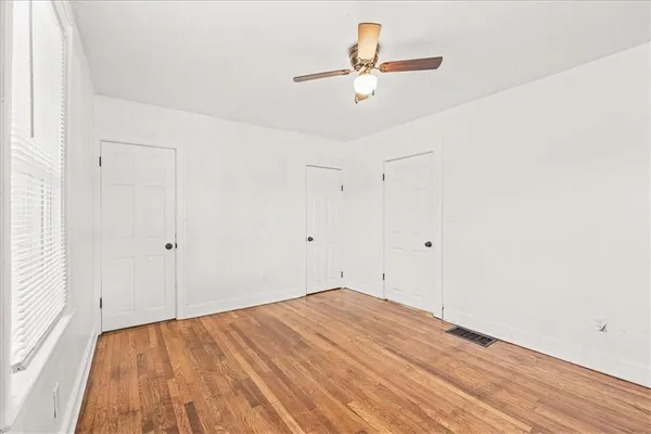 $200,000 | 1116 South Woodland Avenue, Independence, MO 64050