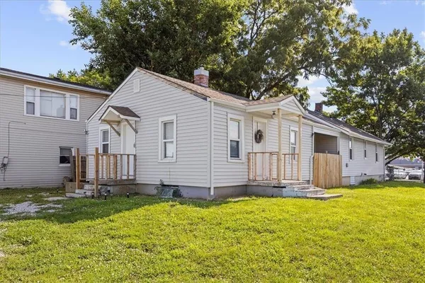 $200,000 | 1116 South Woodland Avenue, Independence, MO 64050