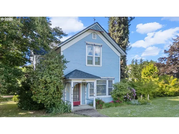$465,000 | 511 Oak Street, Oakland, OR 97462