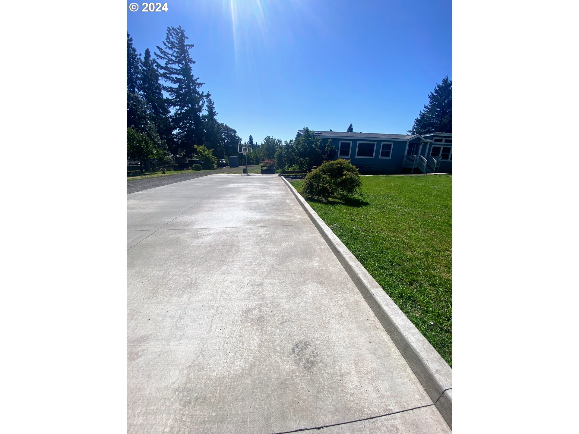 1290 Country Club Road Hood River, OR 97031 - Photo 28 of 48 Parking
