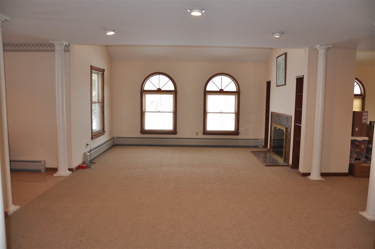 468 W Road Manchester, VT 05254 - Photo 10 of 25 Gallery Image 10