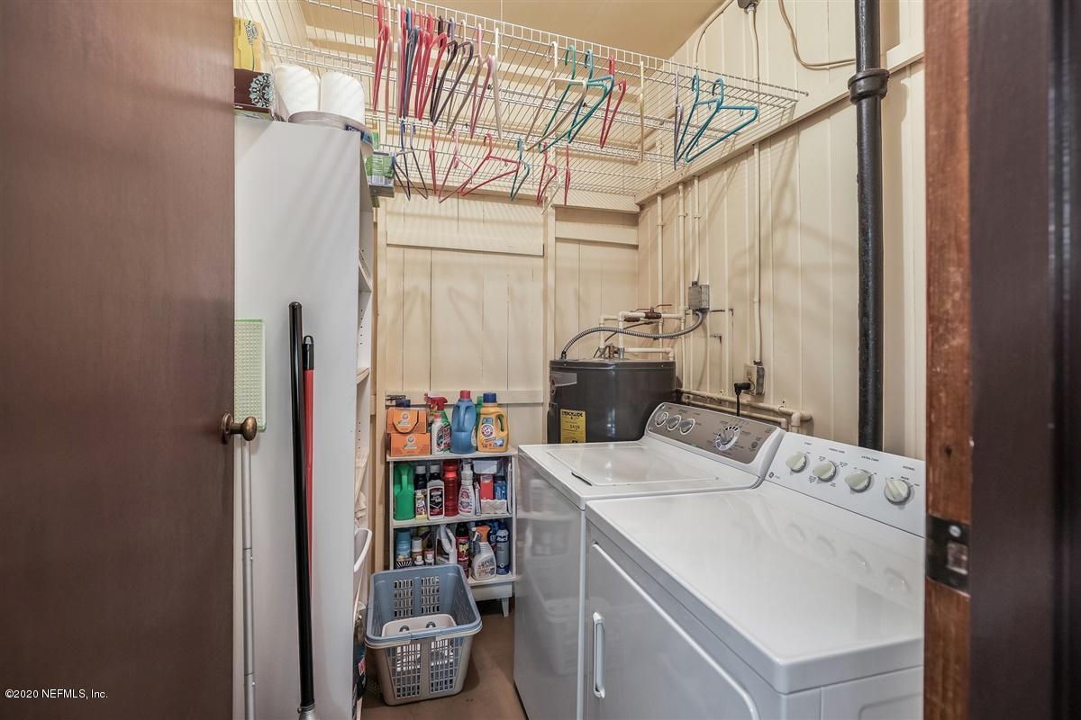 5776 Dickson Road Jacksonville, FL 32211 - Photo 13 of 15 13-Laundry Room