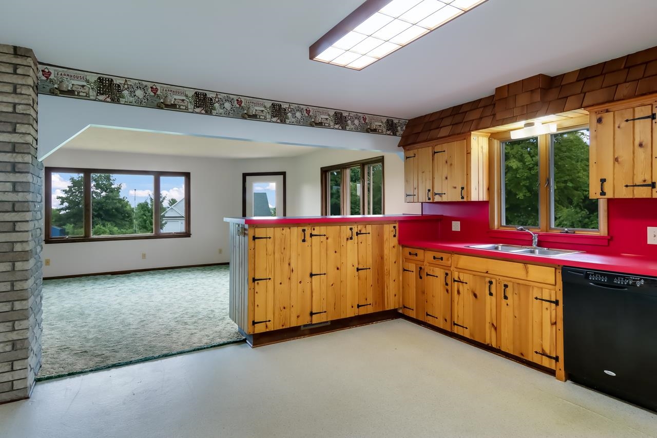 750 North Dumas Road Suttons Bay, MI 49682 - Photo 16 of 63