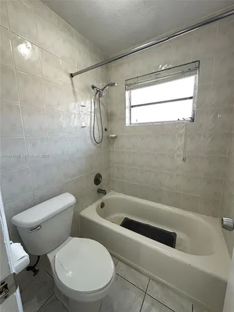 $2,400 | 11346 Southwest 2nd Street, Unit FRONT, Sweetwater, FL 33174