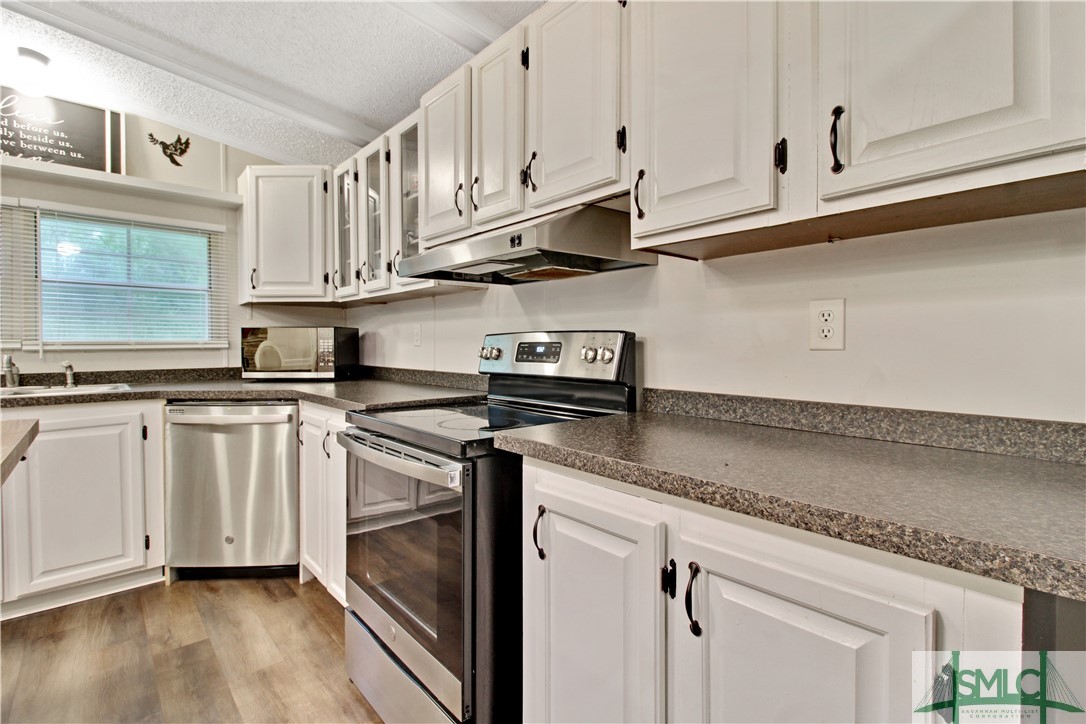 880 Toni Branch Road Ellabell, GA 31308 - Photo 8 of 27