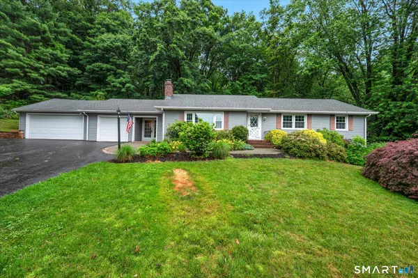 $524,900 | 21 Lost Brook Lane, Wallingford, CT 06492