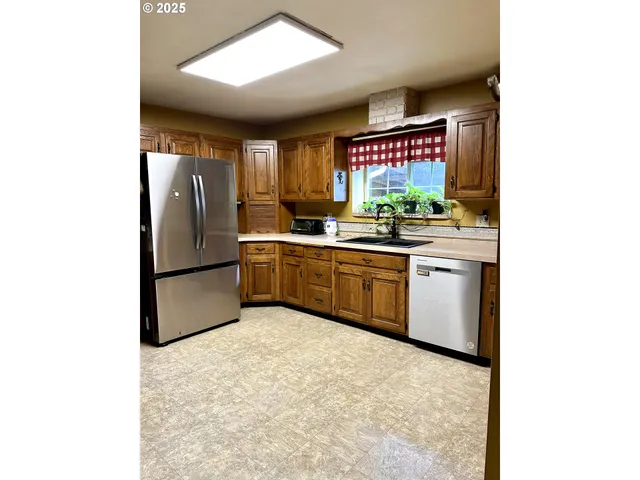 $379,000 | 537 26th Avenue, Longview, WA 98632