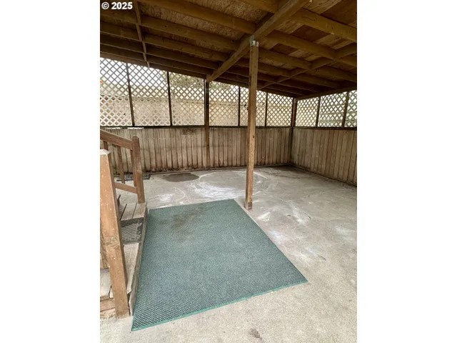 $379,000 | 537 26th Avenue, Longview, WA 98632