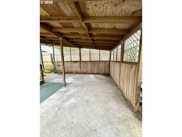 $379,000 | 537 26th Avenue, Longview, WA 98632