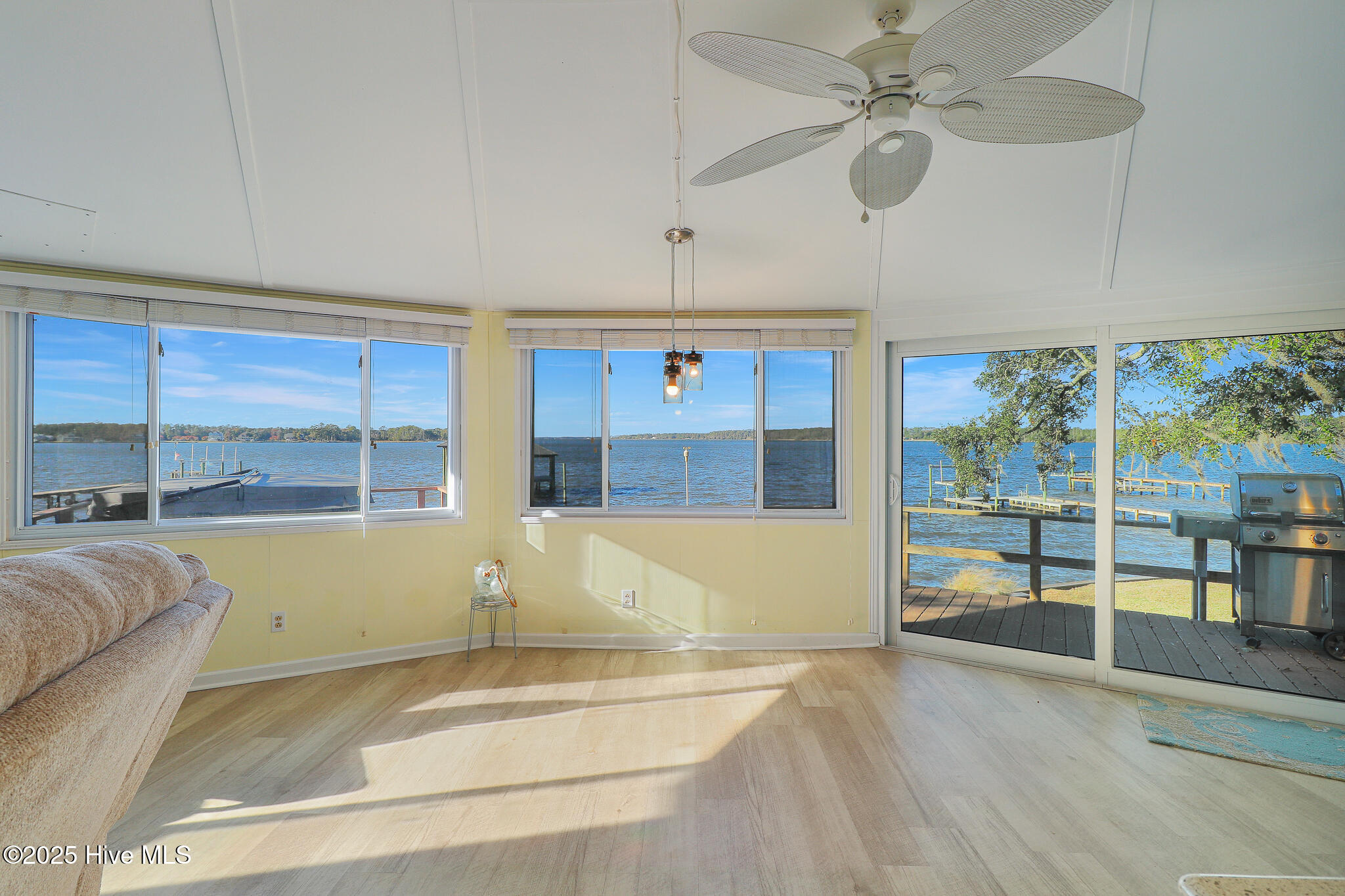221 Creek Road Beaufort, NC 28516 - Photo 25 of 77 Panoramic sound views