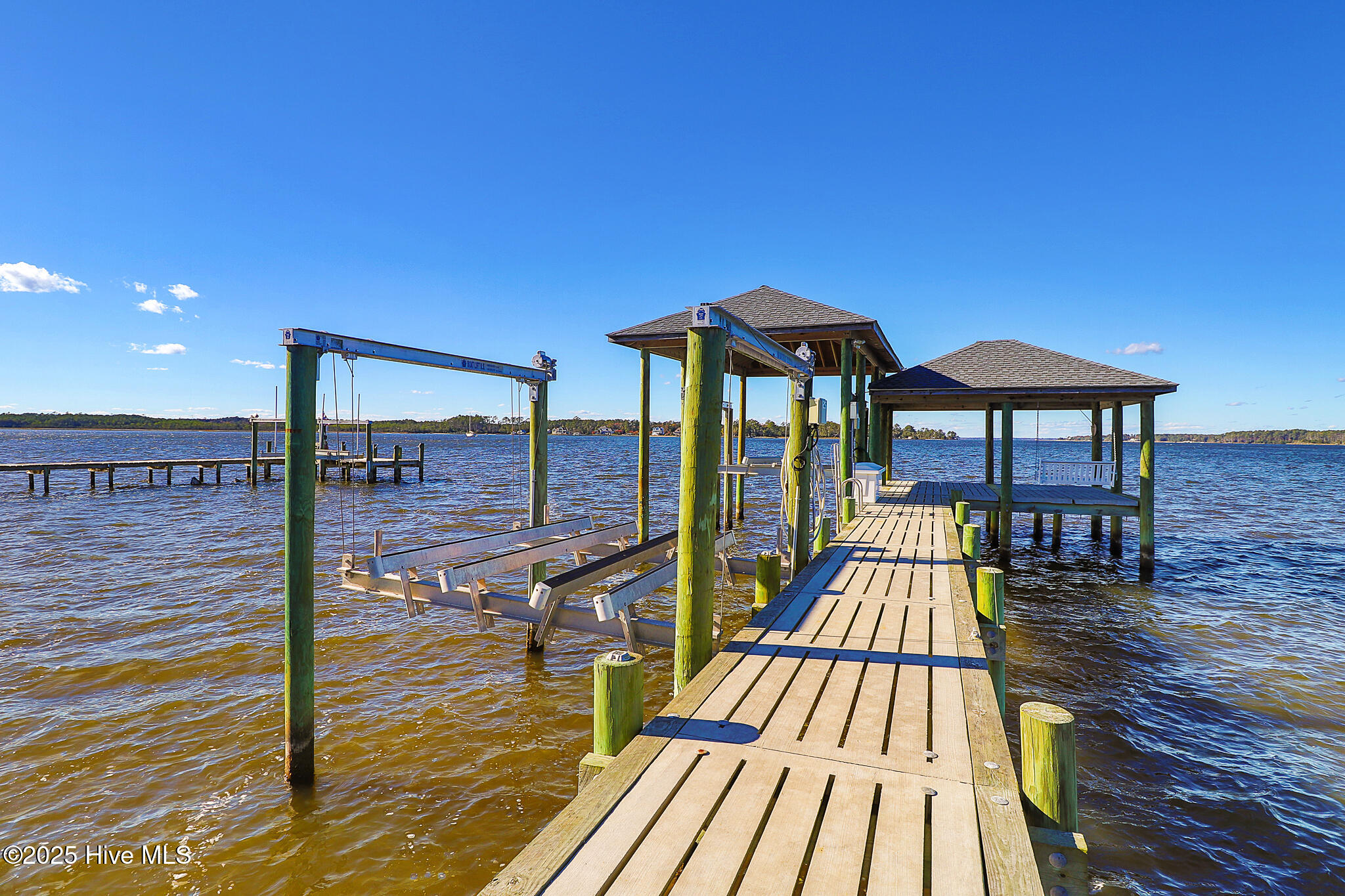 221 Creek Road Beaufort, NC 28516 - Photo 3 of 77 Dock with two boat lifts