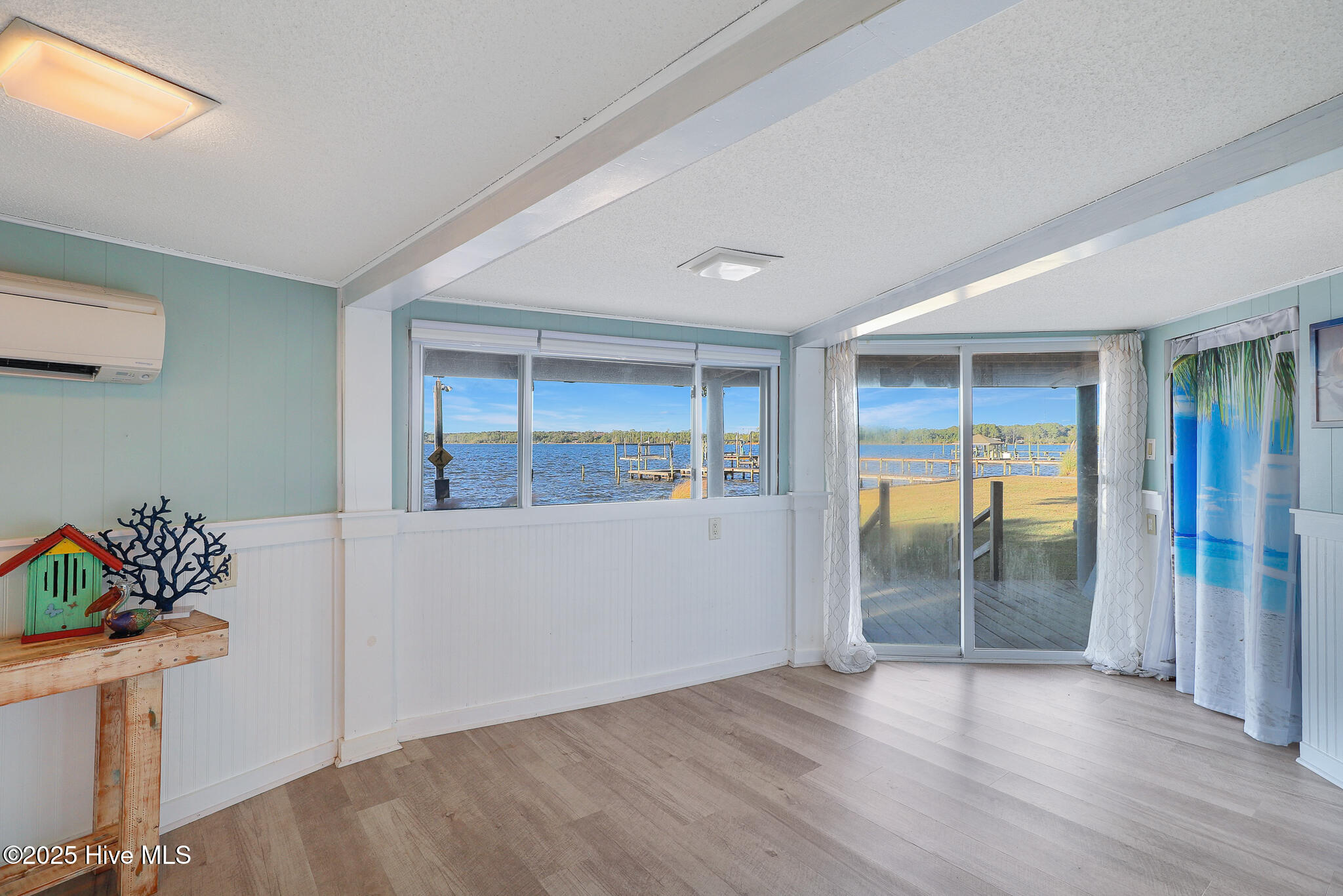 221 Creek Road Beaufort, NC 28516 - Photo 36 of 77 First floor bedroom