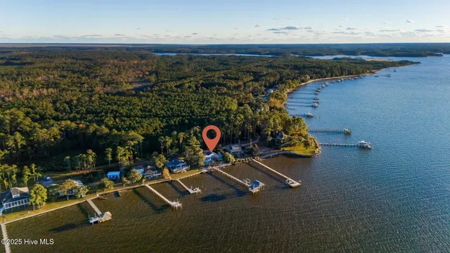 $709,900 | 221 Creek Road, Beaufort, NC 28516