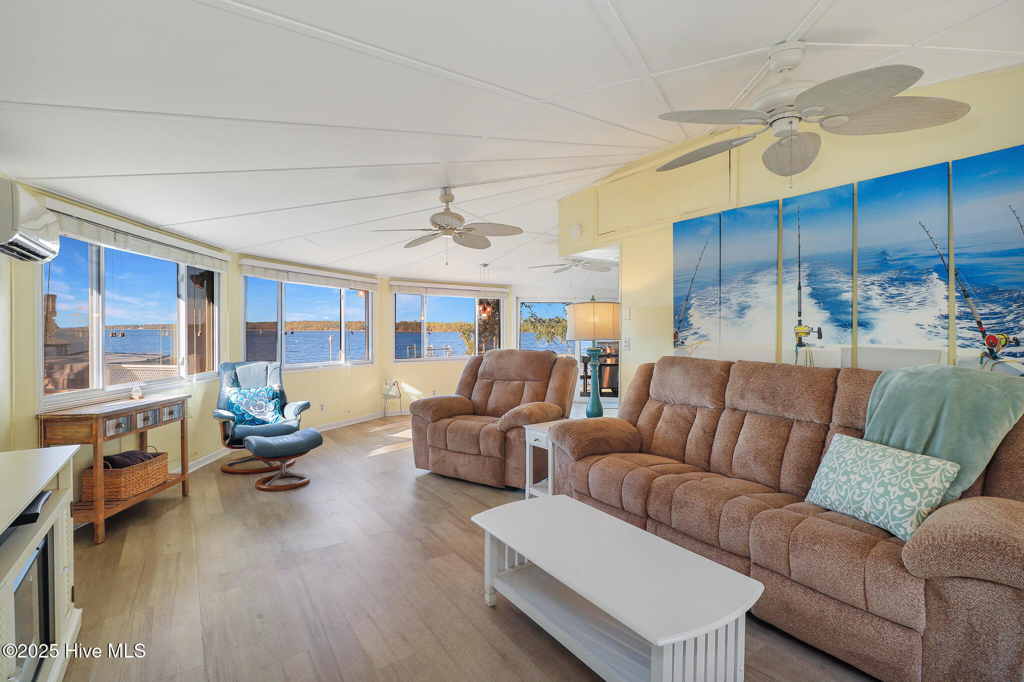 221 Creek Road Beaufort, NC 28516 - Photo 7 of 77 Living room with creek views