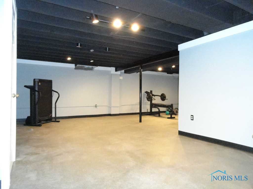 1632 Fallbrook Road Toledo, OH 43614 - Photo 18 of 20 Gallery Image 18