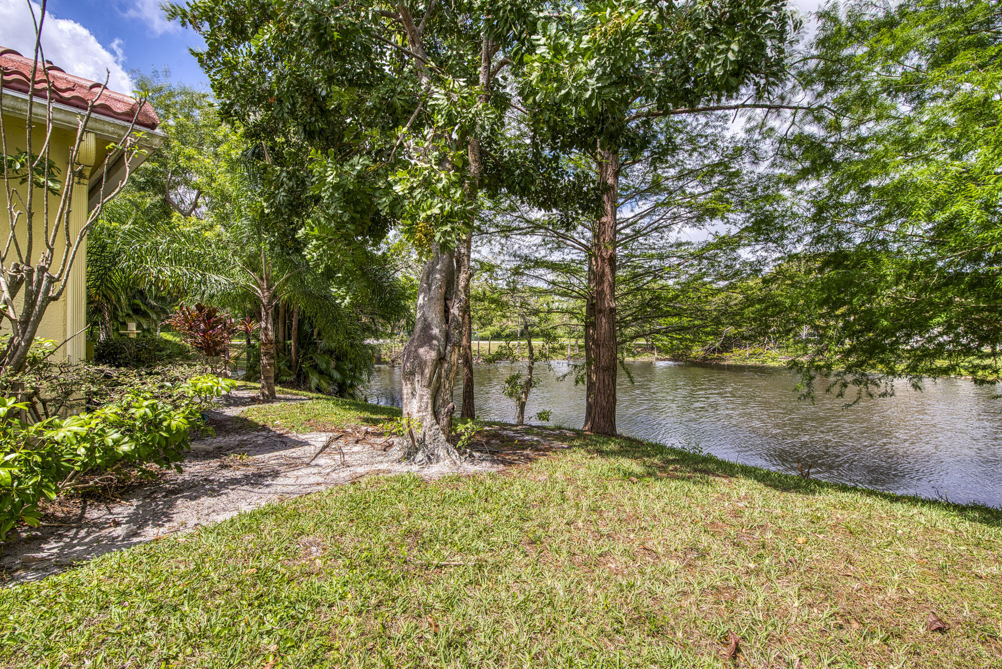 104 Cove Road Greenacres, FL 33413 - Photo 35 of 52 _IMG7854_HDR