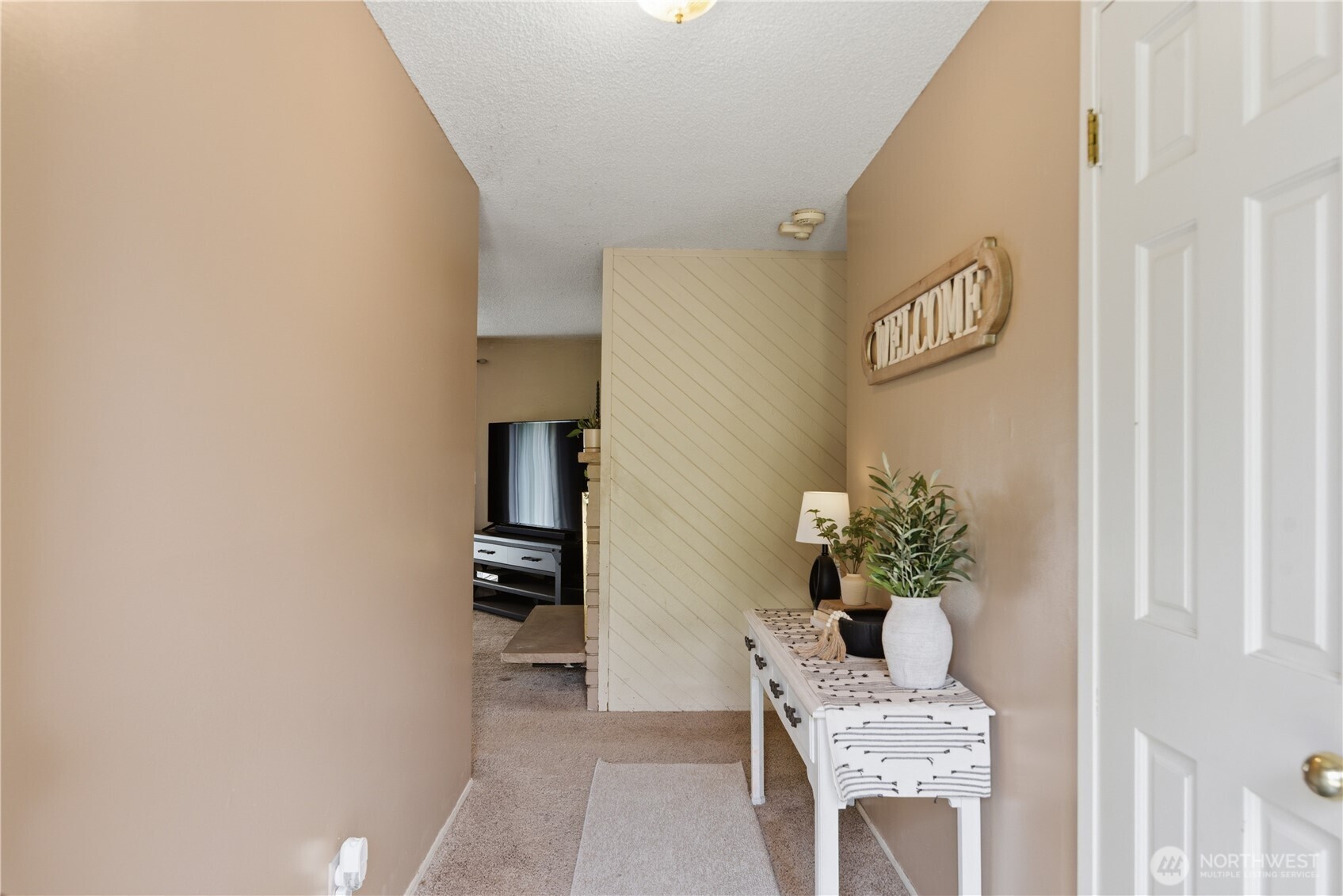 12264 156th Avenue Southeast Renton, WA 98059 - Photo 8 of 35