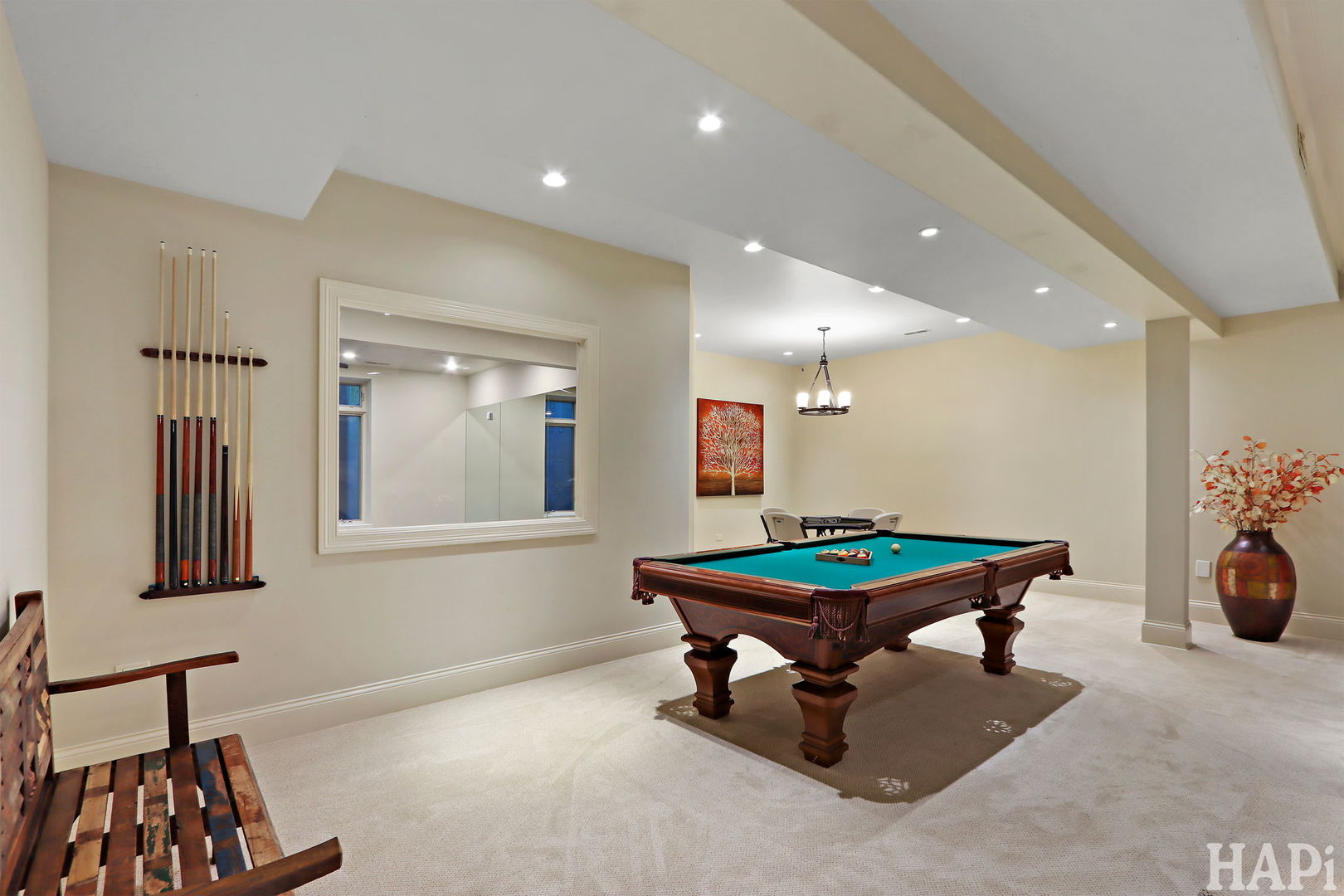 1425 Lee Road Northbrook, IL 60062 - Photo 45 of 53 a room with furniture and a table