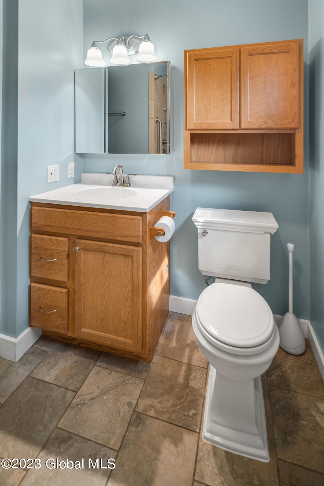 1606 Randolph Road Schenectady, NY 12308 - Photo 14 of 25 Interior 12