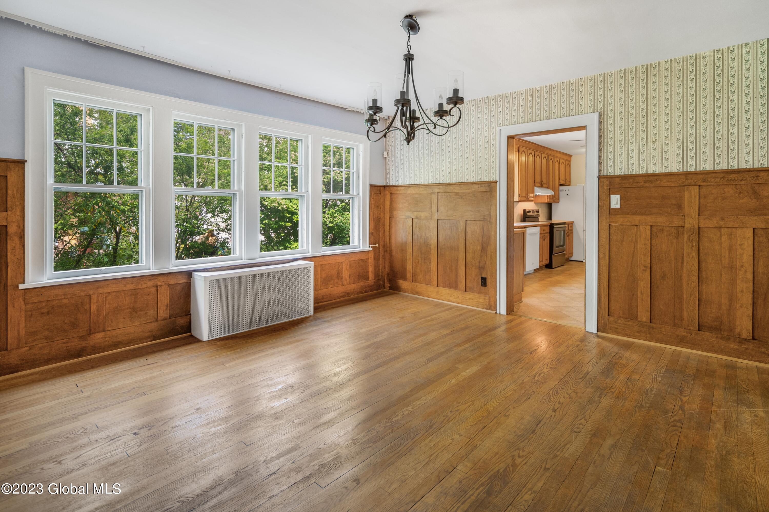 1606 Randolph Road Schenectady, NY 12308 - Photo 5 of 25 Interior 04