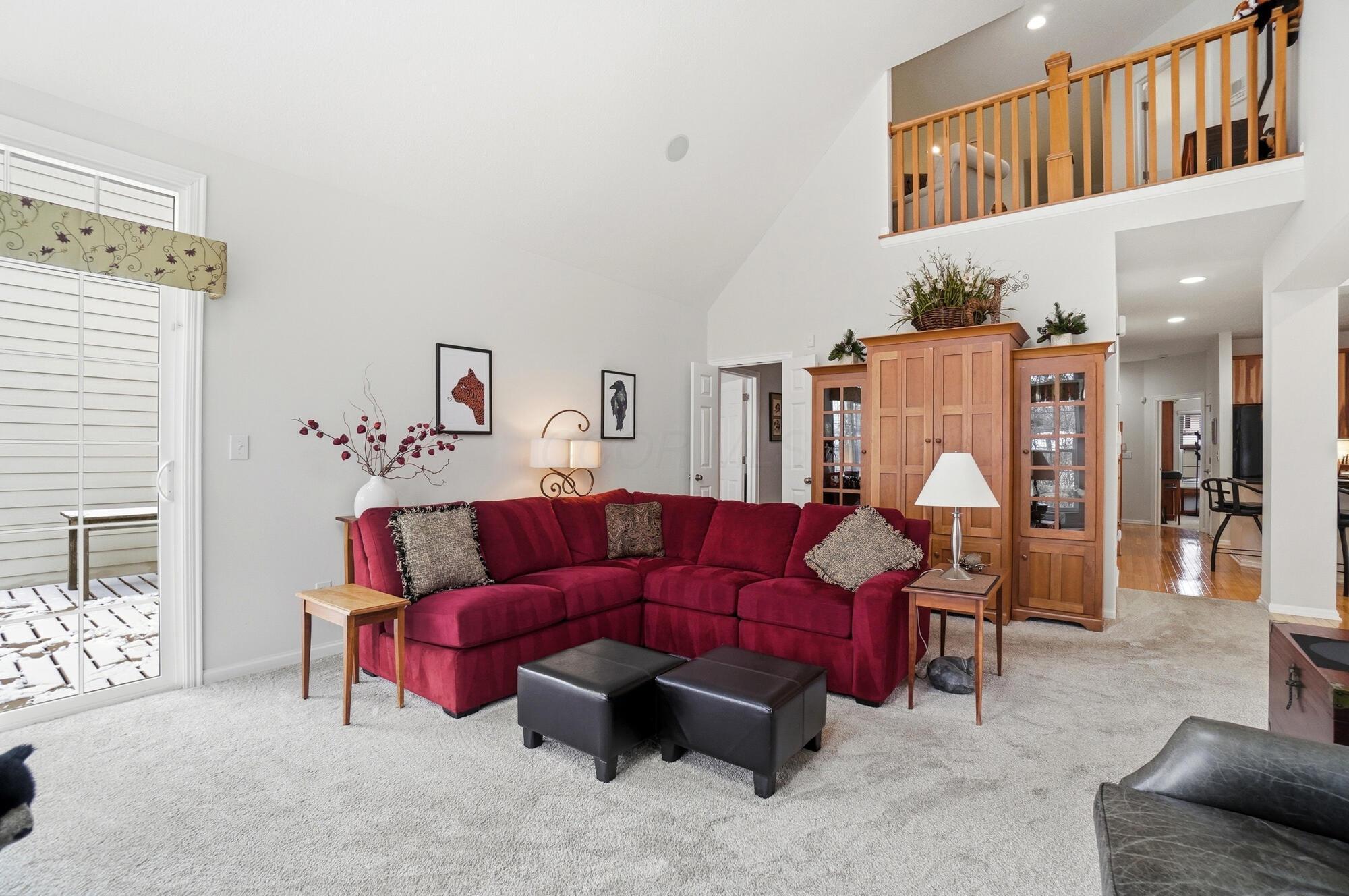 4935 Tempe Road Powell, OH 43065 - Photo 10 of 33 Loft opens to great room!