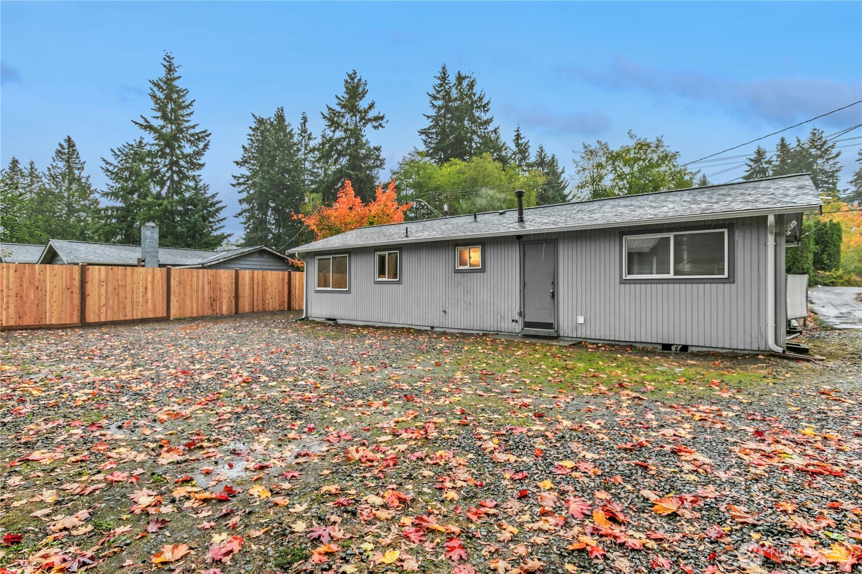 15914 52nd Avenue West Edmonds, WA 98026 - Photo 23 of 29 a backyard of a house