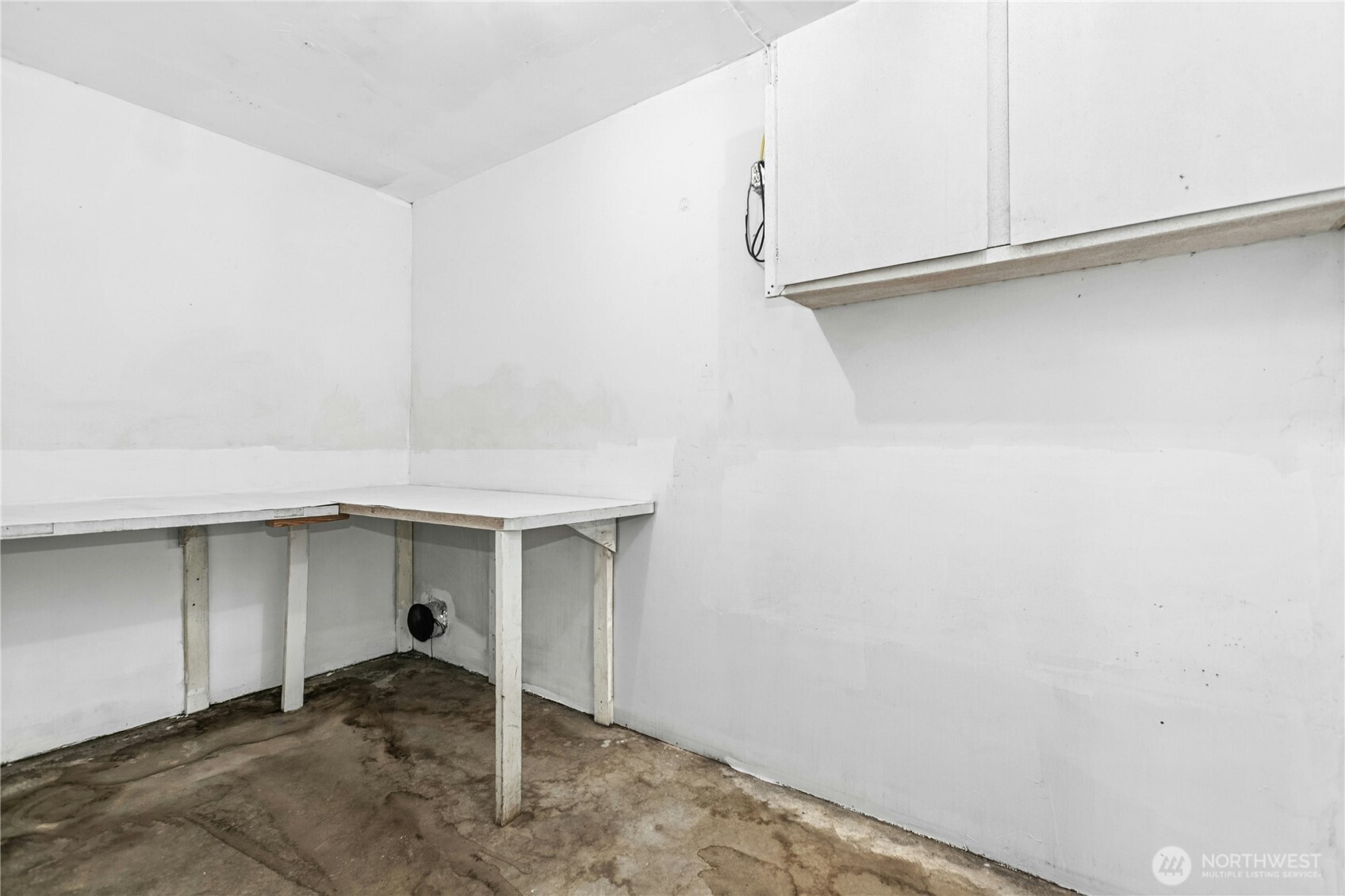 15914 52nd Avenue West Edmonds, WA 98026 - Photo 28 of 29 a view of a car garage