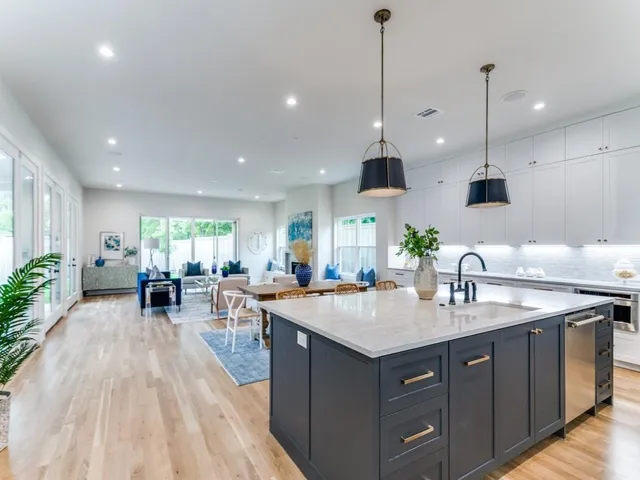 $1,495,000 | 3911 Hawick Lane, Dallas, TX 75220